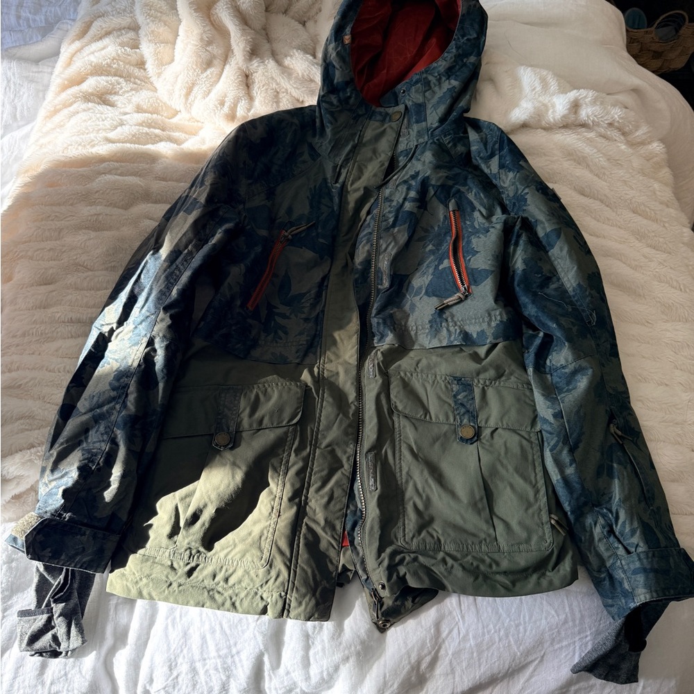 Roxy Women's Olive Green and Navy Blue Ski Snow Jacket